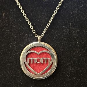 Silver Heart 'Mom' Pendant Aromatherapy Necklace